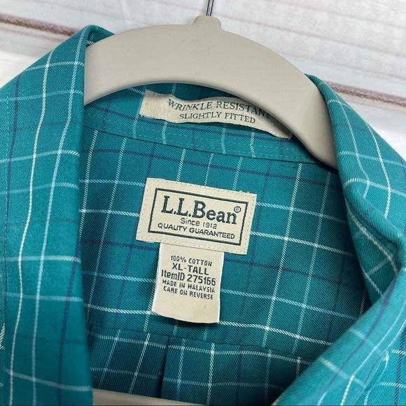 L.L.Bean Slightly Fitted Button Down Shirt TALL - Picture 2 of 5